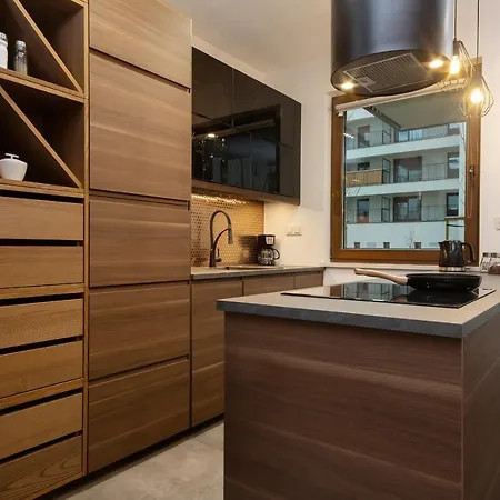Rzeczypospolitej By Renters Prestige *